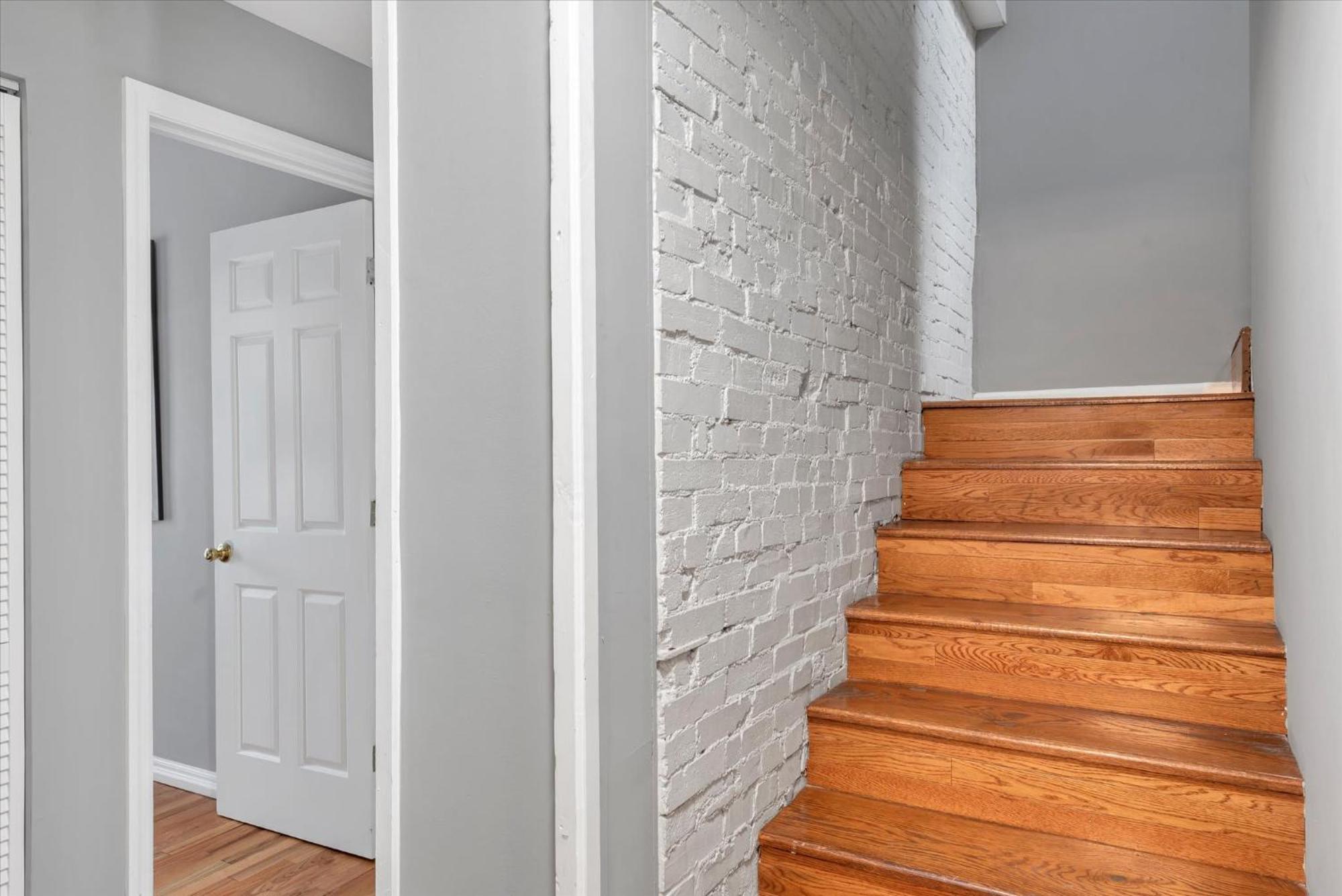 Amazing Recently Rehabbed Stl Unit In Prime Soulard Location 713a * Saint-Louis